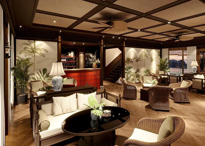 Nostalgia Sails Cruise Botel Ha Long